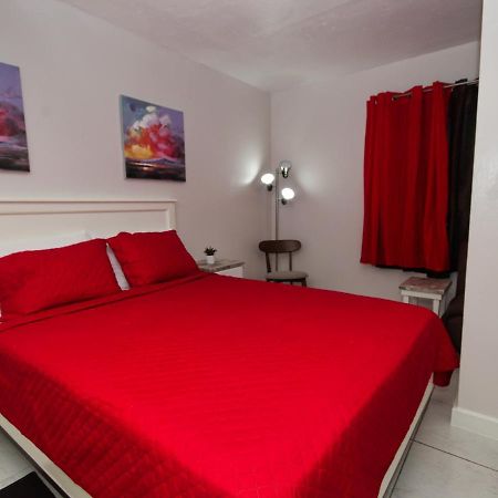 The Castle Apartment Philipsburg  Bagian luar foto