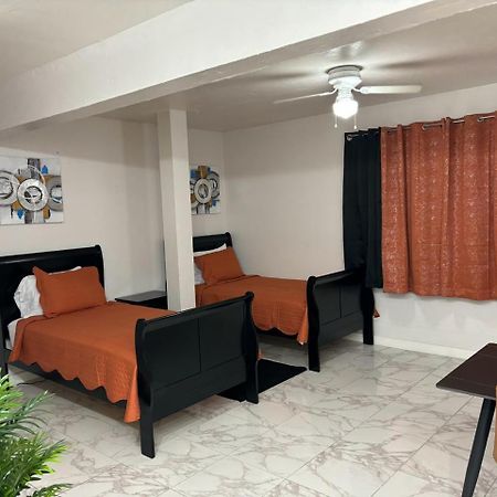 The Castle Apartment Philipsburg  Bagian luar foto