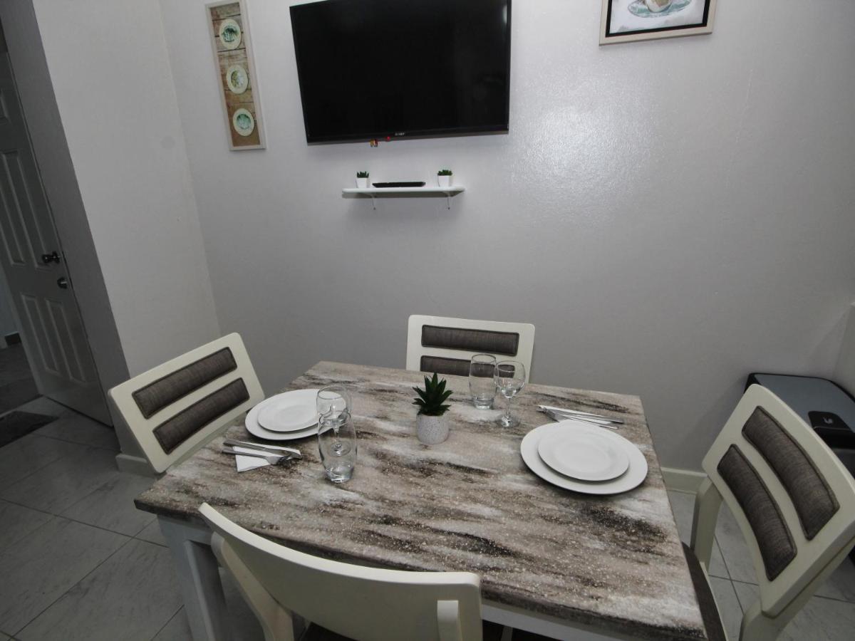 The Castle Apartment Philipsburg  Bagian luar foto