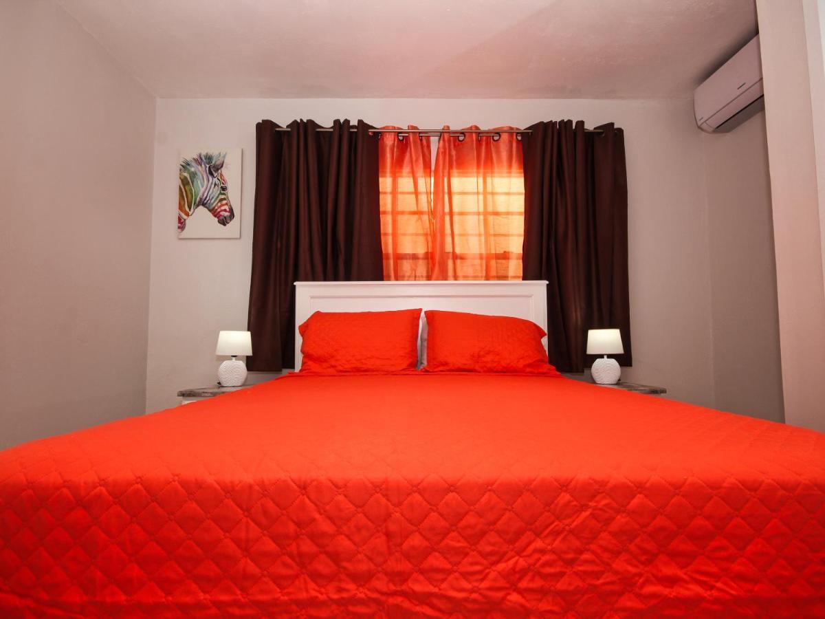 The Castle Apartment Philipsburg  Bagian luar foto