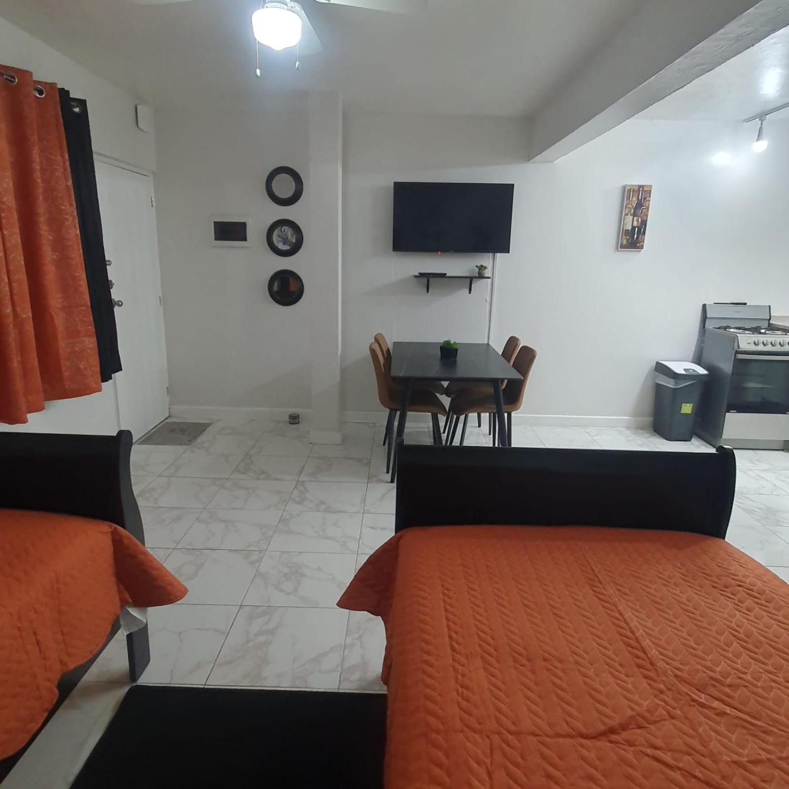 The Castle Apartment Philipsburg  Bagian luar foto